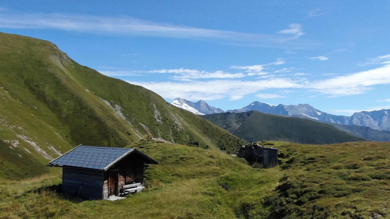 Alpen Gasthof Apartments Hohe Burg ทรินส์ ภายนอก รูปภาพ